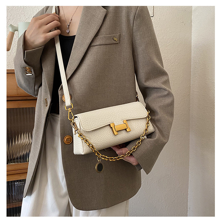 Women's Chain Shoulder Bag | Retro PU Baguette with H-Buckle A18