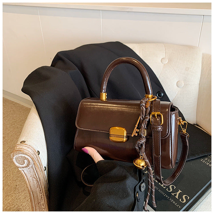 Korean Retro Lock Clasp Handbag for Women | PU Leather Chain Bag A38