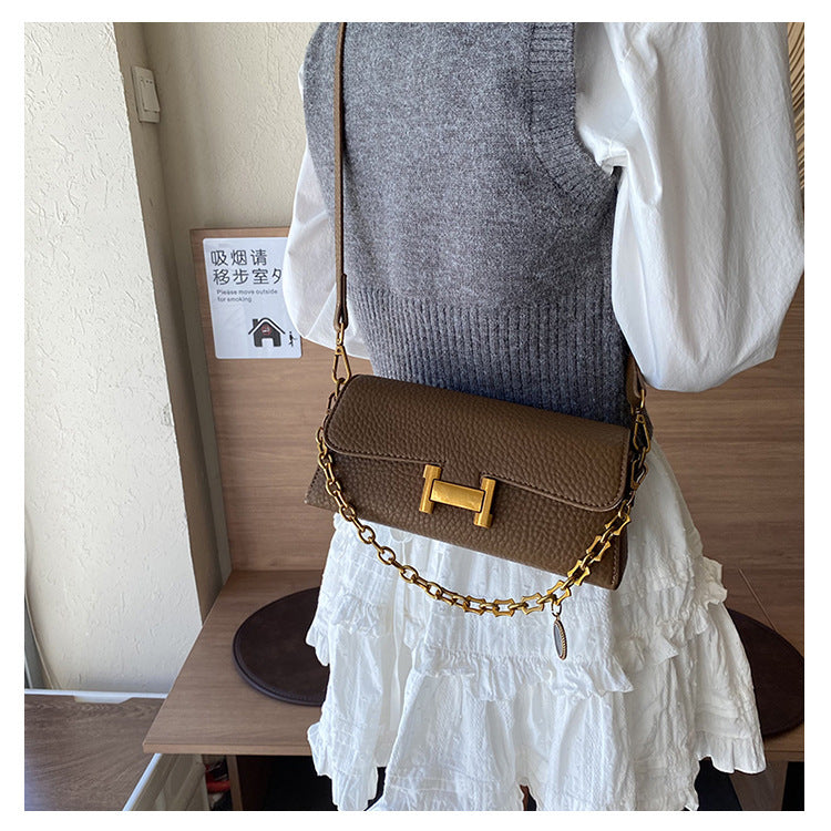Women's Chain Shoulder Bag | Retro PU Baguette with H-Buckle A18