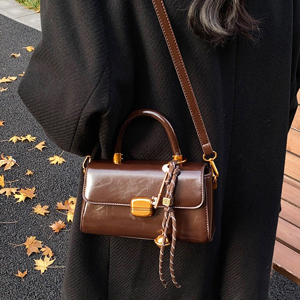 Korean Retro Lock Clasp Handbag for Women | PU Leather Chain Bag A38