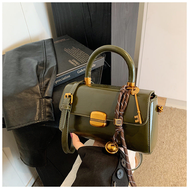 Korean Retro Lock Clasp Handbag for Women | PU Leather Chain Bag A38
