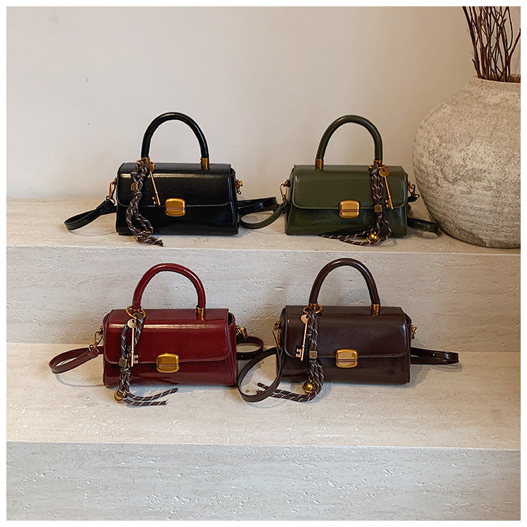 Korean Retro Lock Clasp Handbag for Women | PU Leather Chain Bag A38