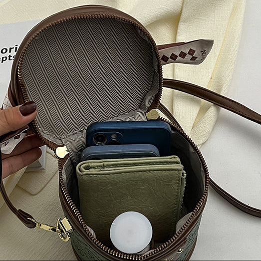 Niche PU Bucket Bag with Lid | Textured Crossbody Bag for Women A55